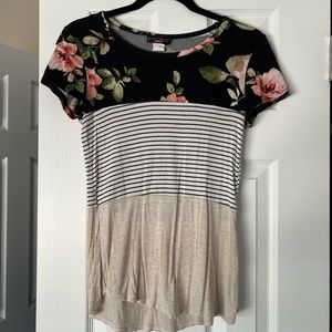 Discreet || Floral Stripe Block layer shirt